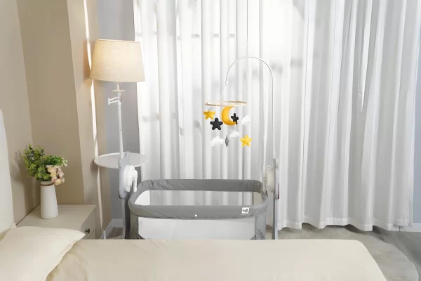 Smart Electric Baby Rocking Crib with Wheels, Multi-Functional Baby Bassinets Bed - 图片 3