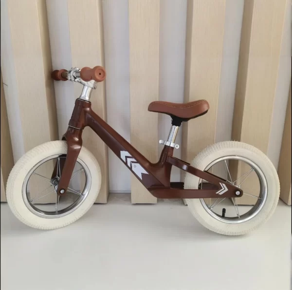 Kids Balance Bike, Lightweight Non-pedal, Toddler Balance Bike Comfort Saddle