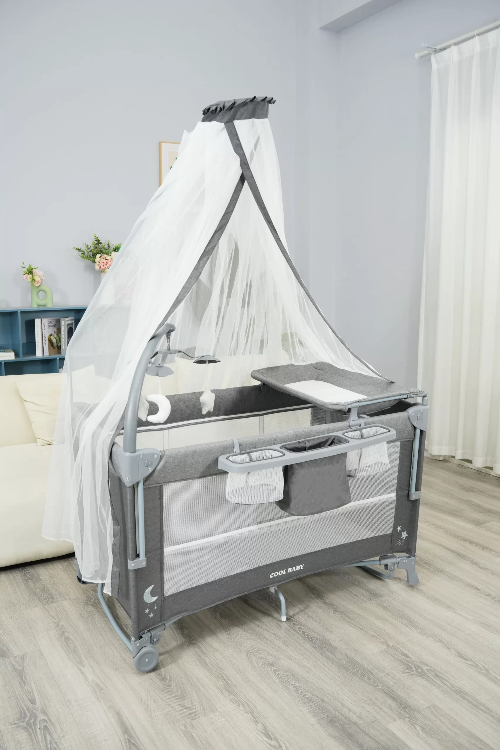 Wholesale Seamlessly transforms from newborn crib to toddler playpen with a built-in changing table and storage pockets for ultimate convenience - 图片 11