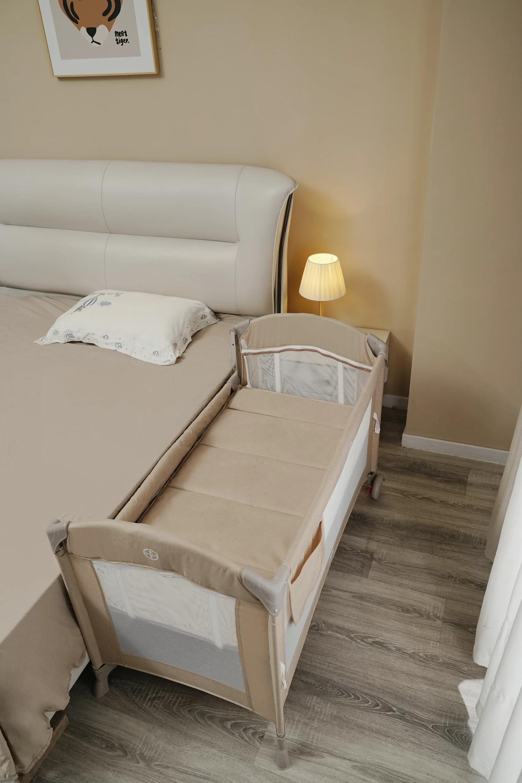 Wholesale Multifunctional Baby Travel Bed, Foldable Playpen with Changing Table, Adjustable Canopy & Storage Basket for Newborns - 图片 14