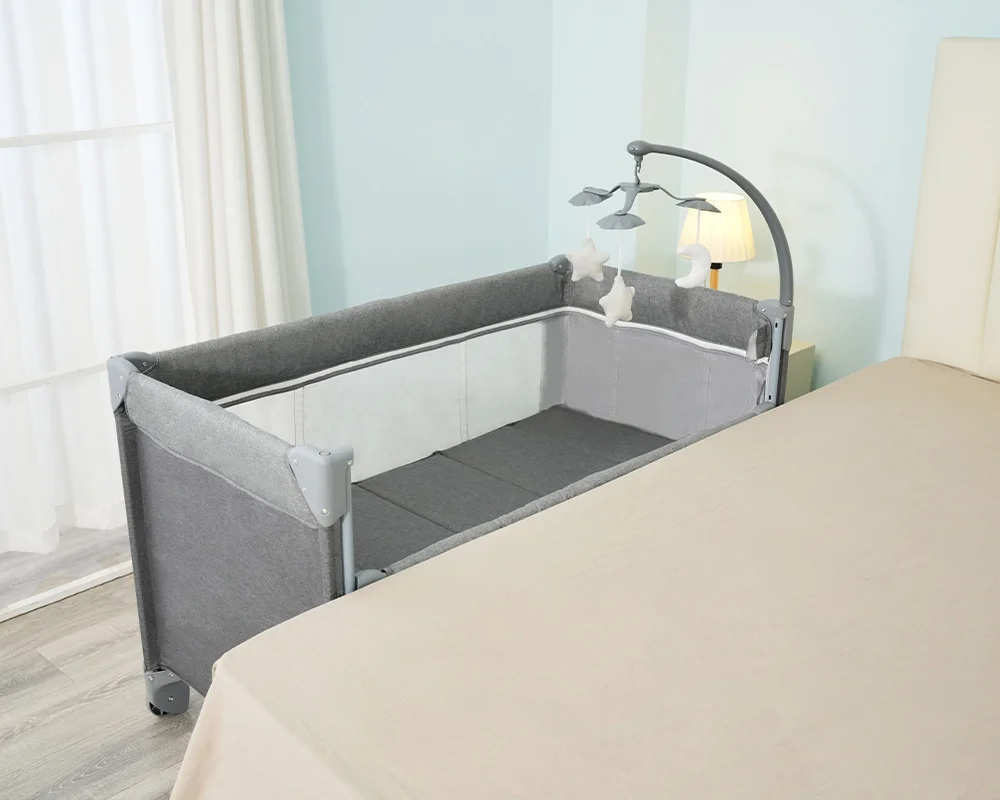 Wholesale Seamlessly transforms from newborn crib to toddler playpen with a built-in changing table and storage pockets for ultimate convenience - 图片 6